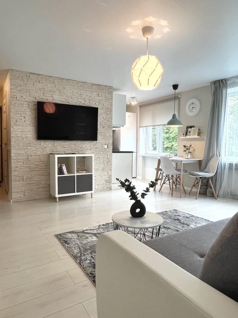 New Modern Apartments In The City Center Narwa Zewnętrze zdjęcie